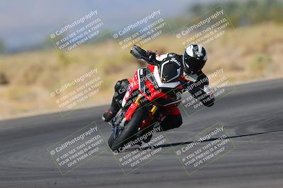 media/Nov-06-2023-Moto Forza (Mon) [[ce023d0744]]/3-Intermediate Group/Session 3 (Turn 16)/